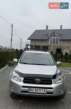 Внедорожник / Кроссовер Toyota RAV4 2007 в Жовкве