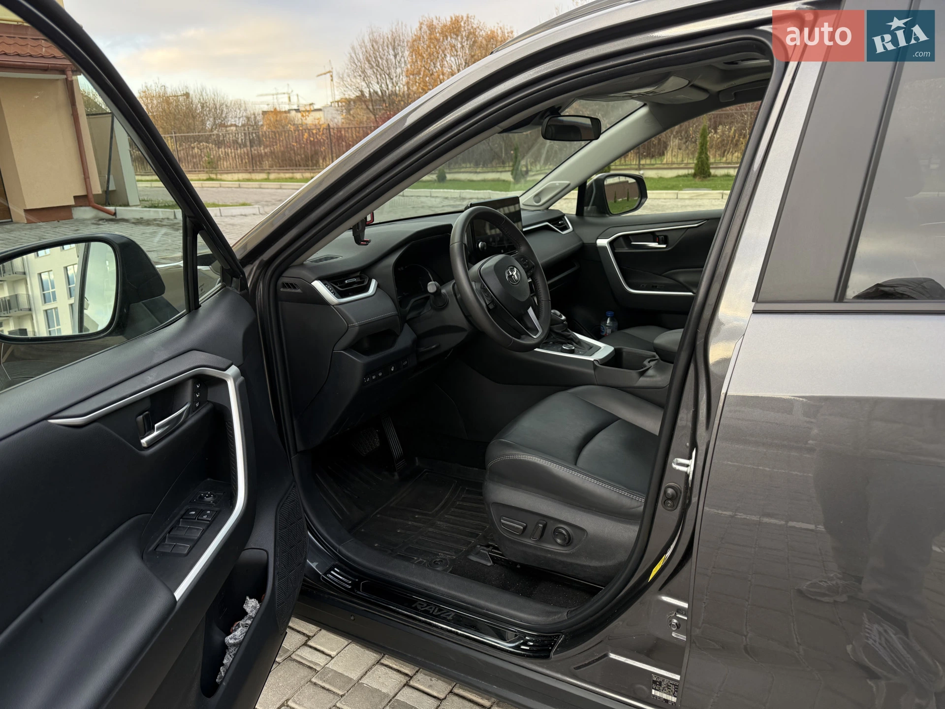 2023 Toyota RAV 4 - мініатюра 12