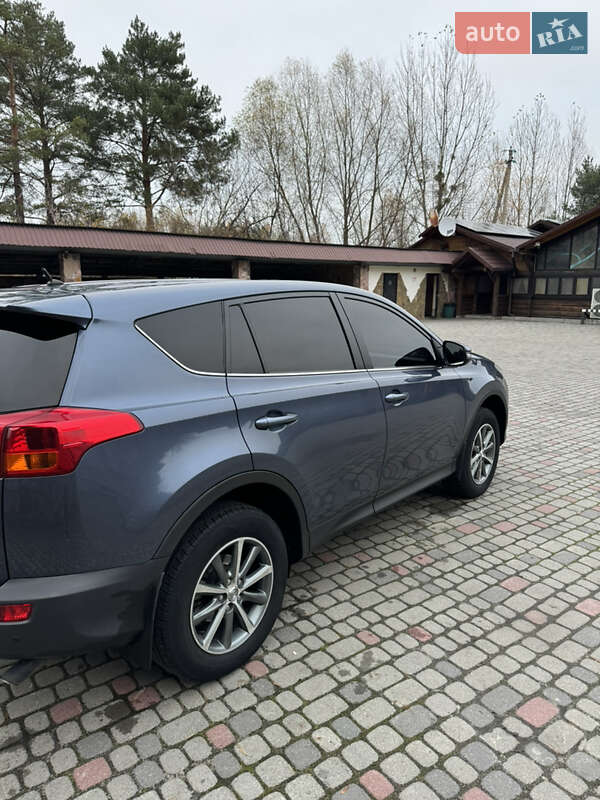 Внедорожник / Кроссовер Toyota RAV4 2013 в Любомле