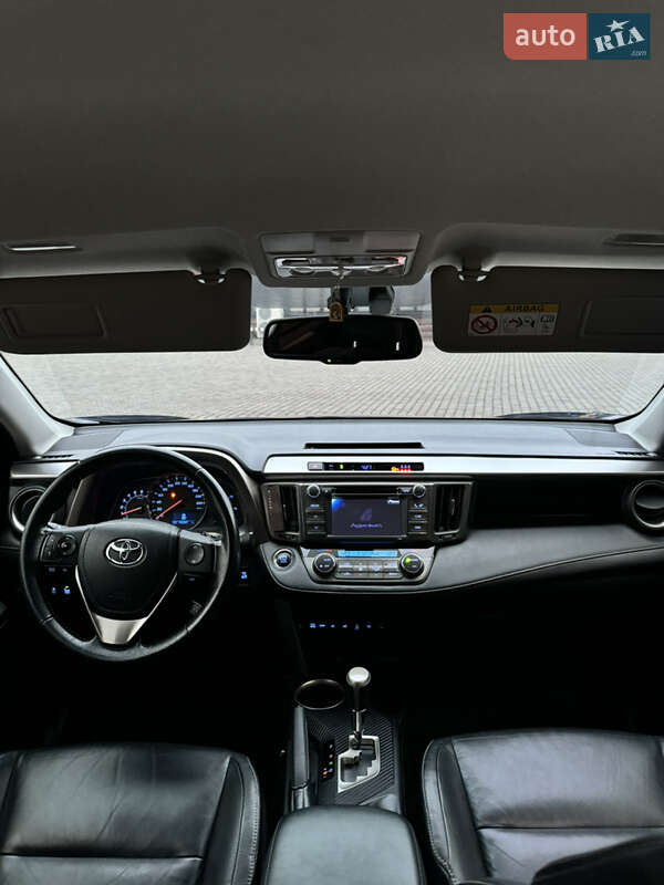 Внедорожник / Кроссовер Toyota RAV4 2013 в Любомле