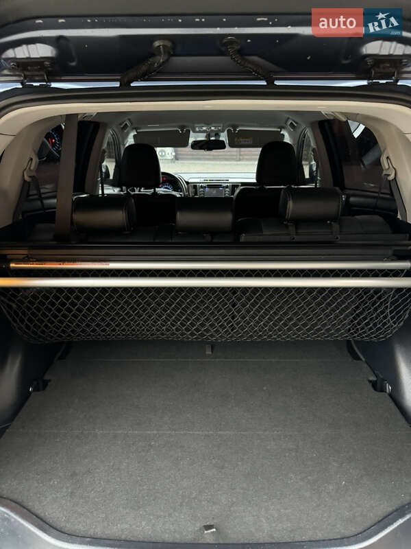 Внедорожник / Кроссовер Toyota RAV4 2013 в Любомле