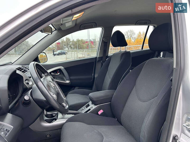 Внедорожник / Кроссовер Toyota RAV4 2006 в Киеве фото 25 Внедорожник / Кроссовер Toyota RAV4 2006 в Киеве
