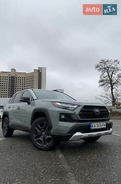 Позашляховик / Кросовер Toyota RAV4 2022 в Києві