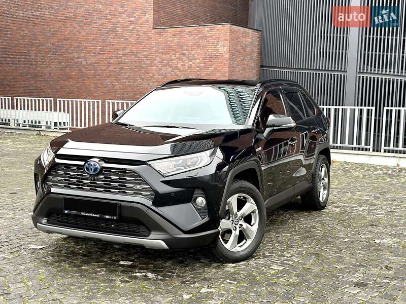 Toyota RAV4 2021