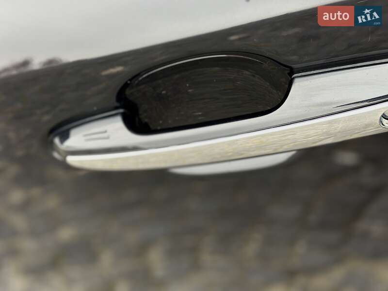 Внедорожник / Кроссовер Toyota RAV4 2021 в Днепре