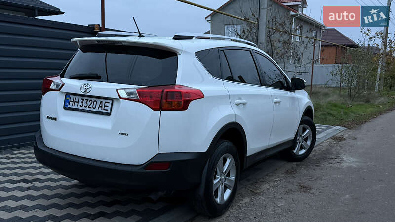 Позашляховик / Кросовер Toyota RAV4 2013 в Одесі