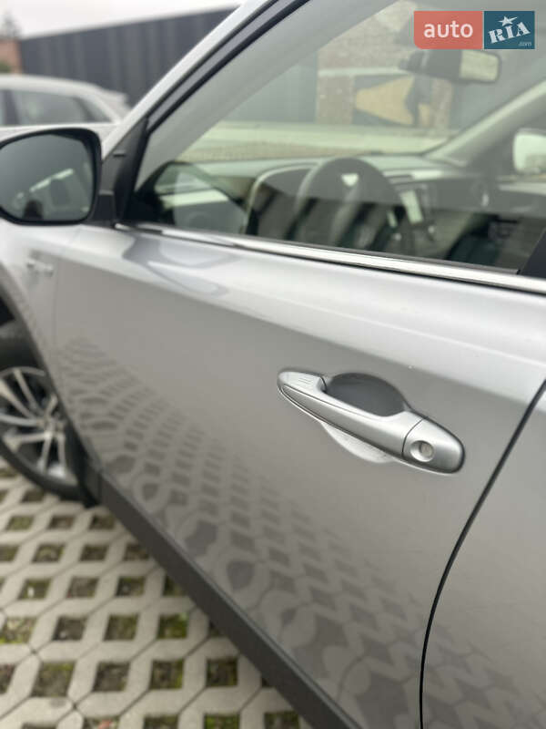 Внедорожник / Кроссовер Toyota RAV4 2018 в Хмельницком