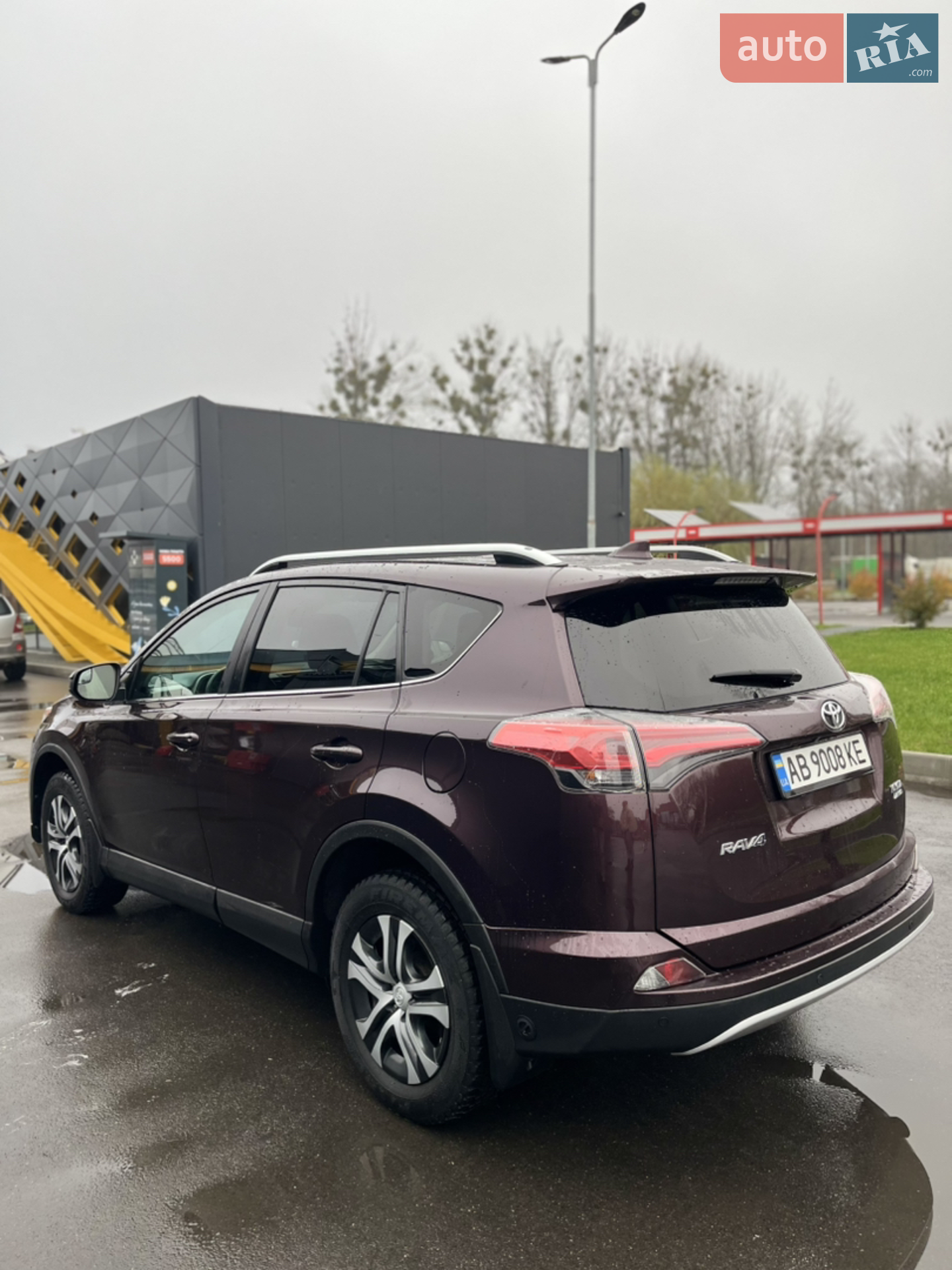 2016 Toyota RAV 4 - мініатюра 9