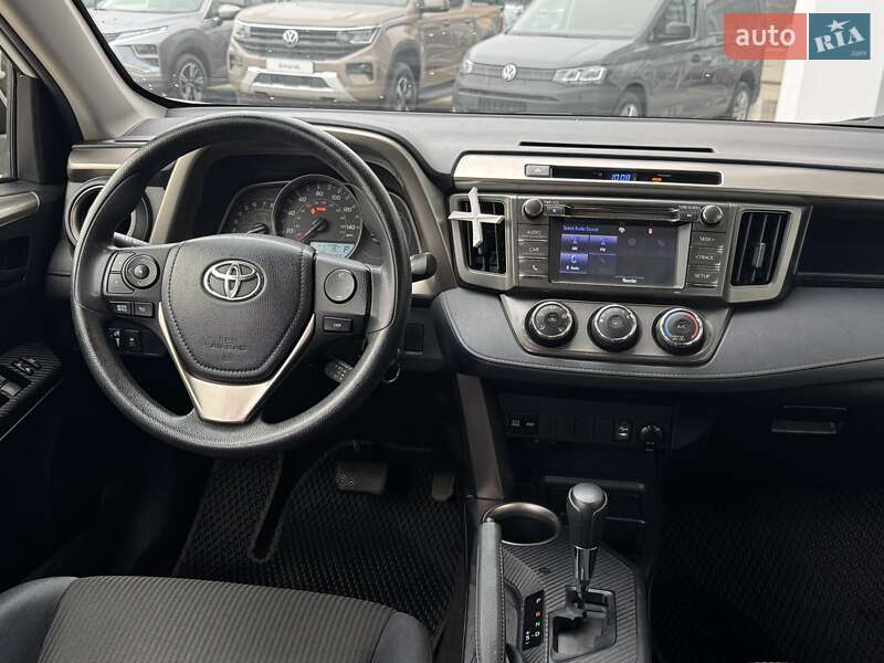 Внедорожник / Кроссовер Toyota RAV4 2015 в Черновцах фото 23 Внедорожник / Кроссовер Toyota RAV4 2015 в Черновцах