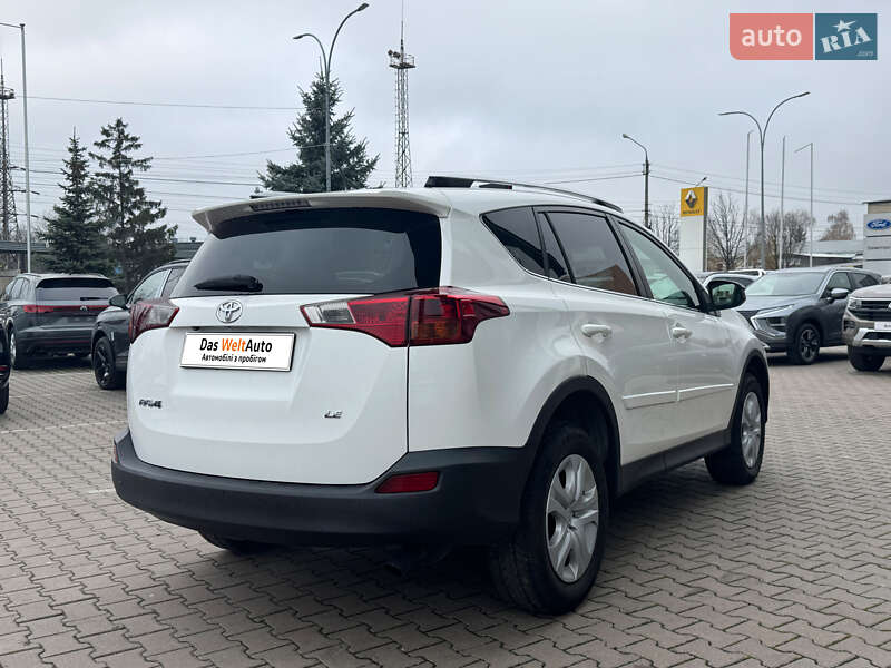 Внедорожник / Кроссовер Toyota RAV4 2015 в Черновцах фото 6 Внедорожник / Кроссовер Toyota RAV4 2015 в Черновцах