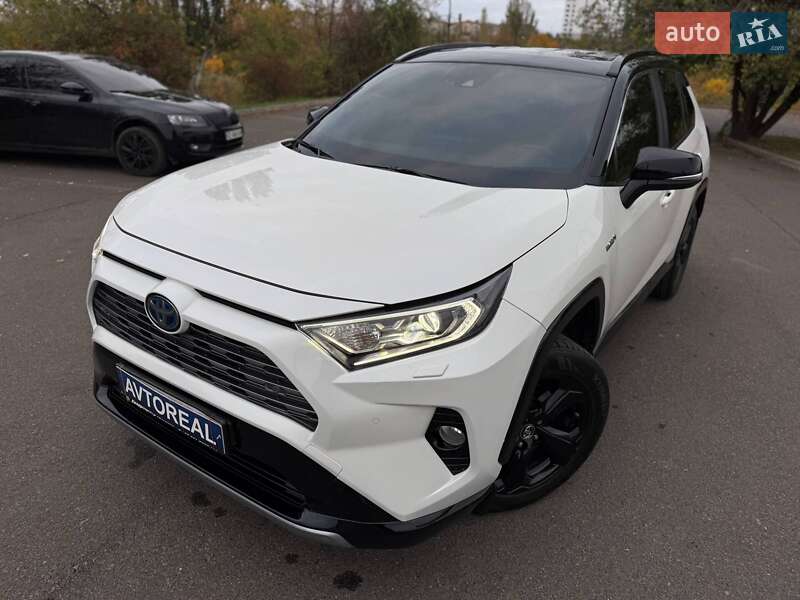 Позашляховик / Кросовер Toyota RAV4 2019 в Кривому Розі