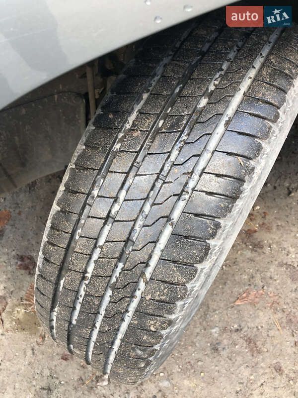 Позашляховик / Кросовер Toyota RAV4 2006 в Львові