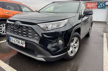 Внедорожник / Кроссовер Toyota RAV4 2020 в Киеве