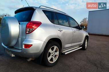 Внедорожник / Кроссовер Toyota RAV4 2006 в Черкассах