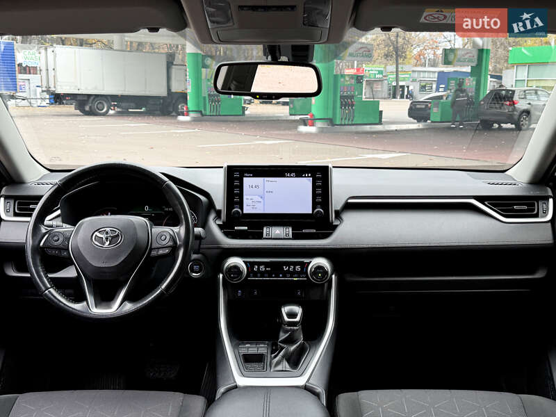 Внедорожник / Кроссовер Toyota RAV4 2019 в Киеве фото 13 Внедорожник / Кроссовер Toyota RAV4 2019 в Киеве