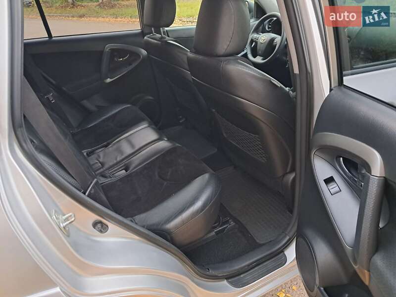 Внедорожник / Кроссовер Toyota RAV4 2010 в Чернигове фото 15 Внедорожник / Кроссовер Toyota RAV4 2010 в Чернигове