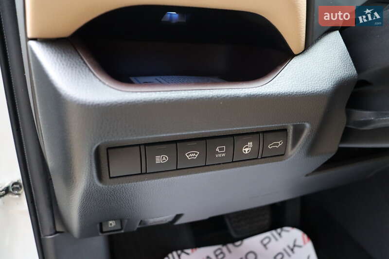 Позашляховик / Кросовер Toyota RAV4 2020 в Львові фото 18 Позашляховик / Кросовер Toyota RAV4 2020 в Львові