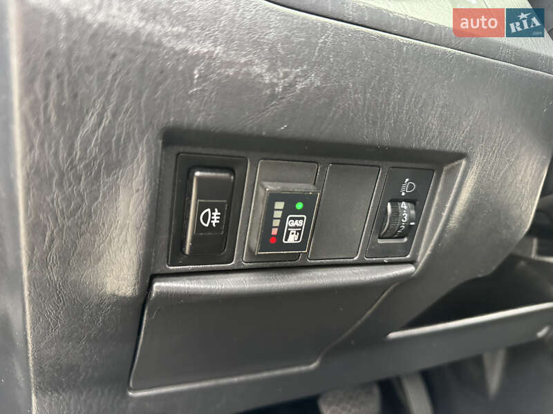 Внедорожник / Кроссовер Toyota RAV4 2004 в Одессе