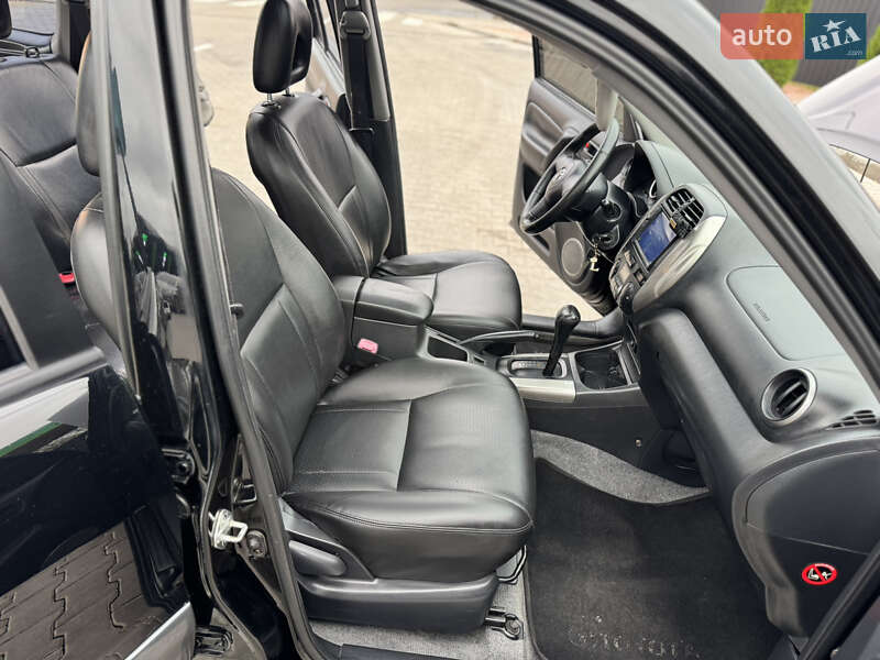 Внедорожник / Кроссовер Toyota RAV4 2004 в Одессе