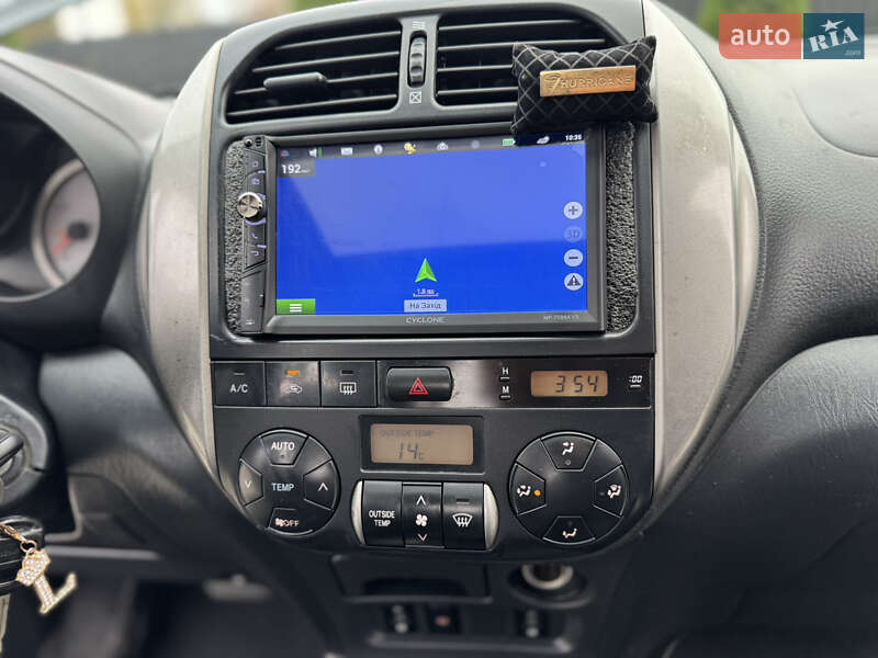 Внедорожник / Кроссовер Toyota RAV4 2004 в Одессе