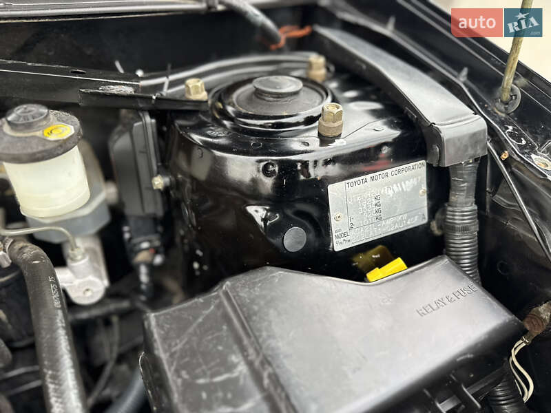 Внедорожник / Кроссовер Toyota RAV4 2004 в Одессе