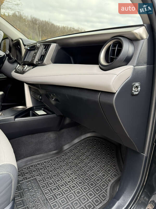 Позашляховик / Кросовер Toyota RAV4 2013 в Тернополі фото 21 Позашляховик / Кросовер Toyota RAV4 2013 в Тернополі