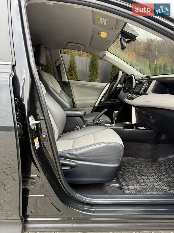 Позашляховик / Кросовер Toyota RAV4 2013 в Тернополі фото 28 Позашляховик / Кросовер Toyota RAV4 2013 в Тернополі