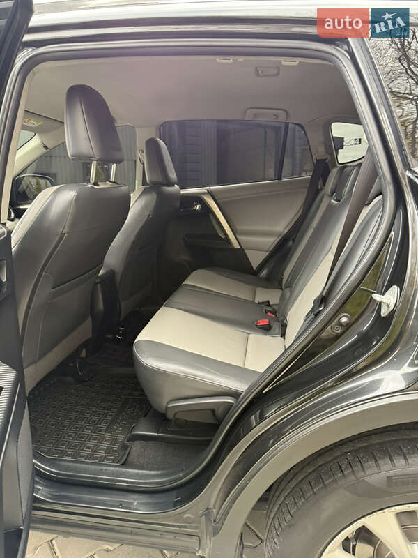 Позашляховик / Кросовер Toyota RAV4 2013 в Тернополі фото 31 Позашляховик / Кросовер Toyota RAV4 2013 в Тернополі