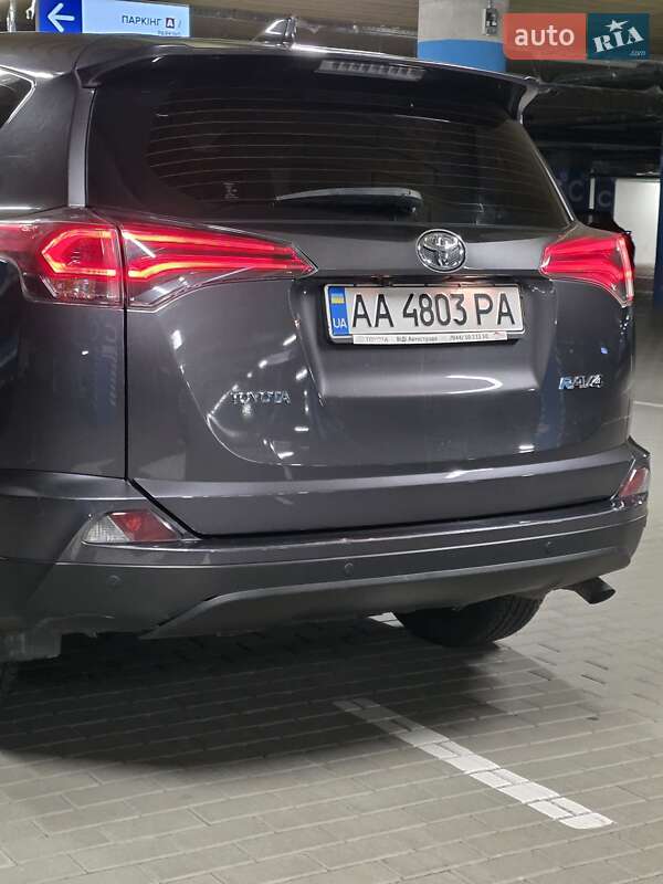 Внедорожник / Кроссовер Toyota RAV4 2016 в Киеве фото 9 Внедорожник / Кроссовер Toyota RAV4 2016 в Киеве