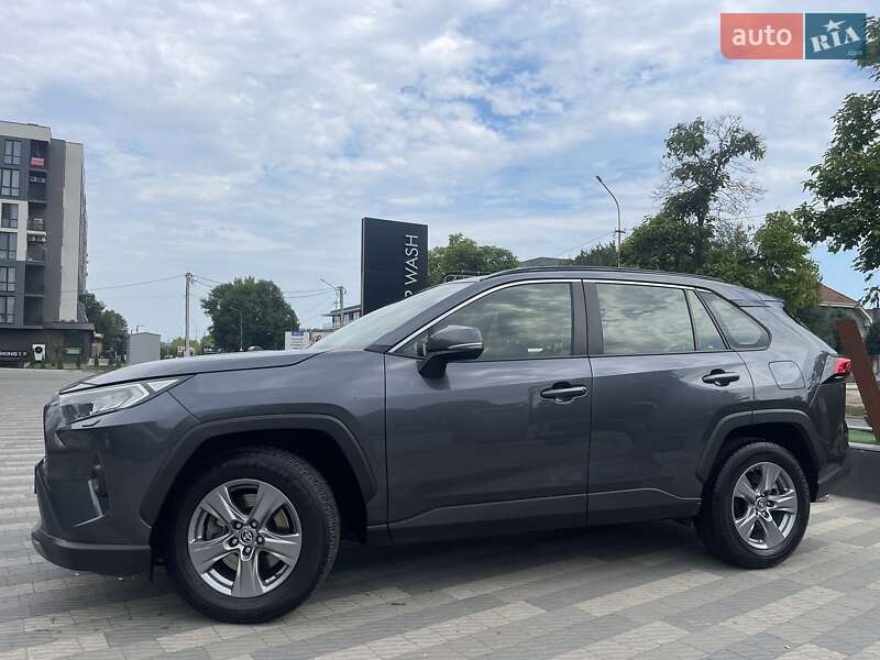 Внедорожник / Кроссовер Toyota RAV4 2022 в Ужгороде фото 3 Внедорожник / Кроссовер Toyota RAV4 2022 в Ужгороде