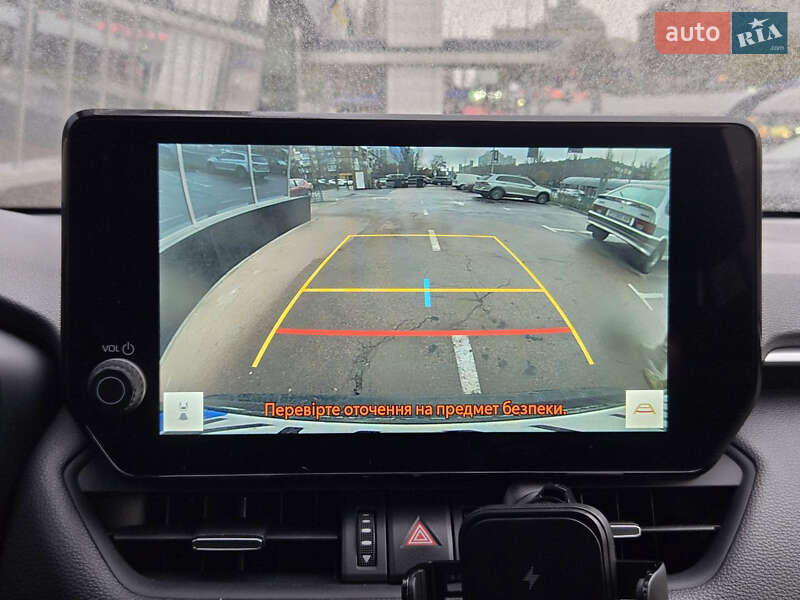 Позашляховик / Кросовер Toyota RAV4 2023 в Києві фото 25 Позашляховик / Кросовер Toyota RAV4 2023 в Києві