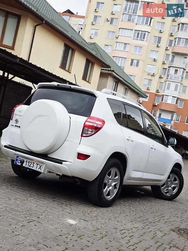 Внедорожник / Кроссовер Toyota RAV4 2010 в Одессе фото 18 Внедорожник / Кроссовер Toyota RAV4 2010 в Одессе