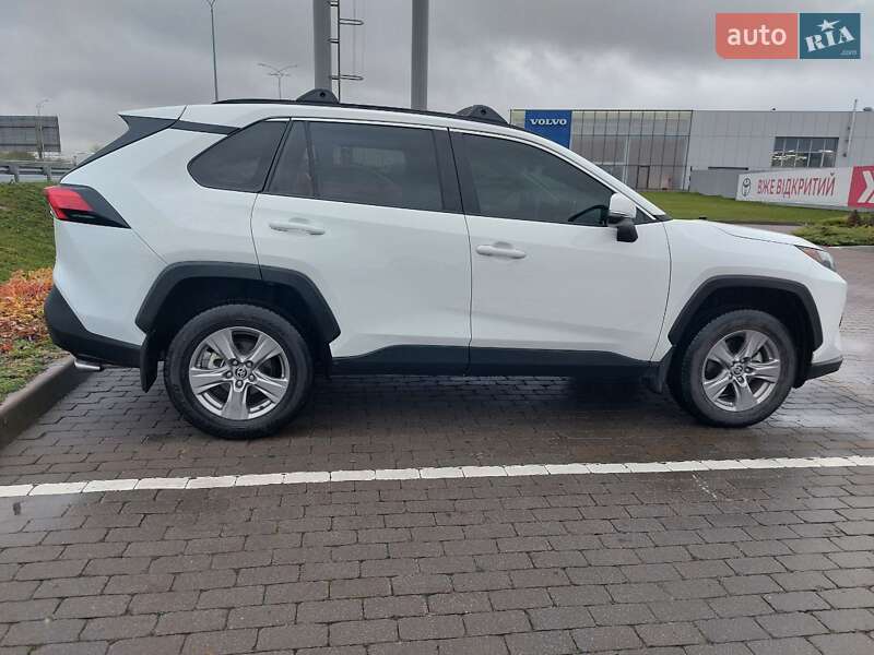 Внедорожник / Кроссовер Toyota RAV4 2024 в Киеве фото 8 Внедорожник / Кроссовер Toyota RAV4 2024 в Киеве