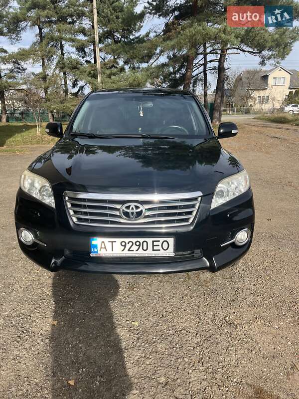 Внедорожник / Кроссовер Toyota RAV4 2011 в Богородчанах