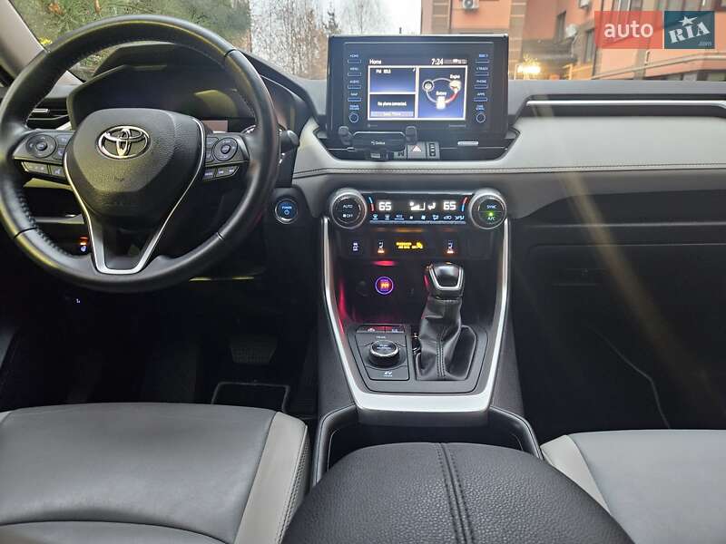 Позашляховик / Кросовер Toyota RAV4 2022 в Києві фото 4 Позашляховик / Кросовер Toyota RAV4 2022 в Києві