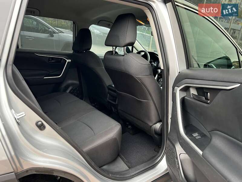 Внедорожник / Кроссовер Toyota RAV4 2021 в Киеве фото 14 Внедорожник / Кроссовер Toyota RAV4 2021 в Киеве