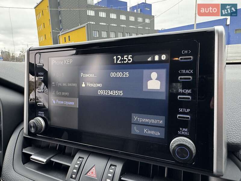 Позашляховик / Кросовер Toyota RAV4 2020 в Києві