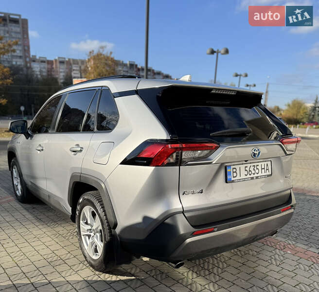 Внедорожник / Кроссовер Toyota RAV4 2020 в Днепре фото 10 Внедорожник / Кроссовер Toyota RAV4 2020 в Днепре
