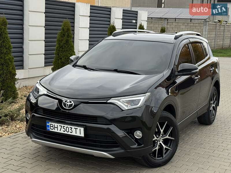 Внедорожник / Кроссовер Toyota RAV4 2016 в Одессе фото 2 Внедорожник / Кроссовер Toyota RAV4 2016 в Одессе