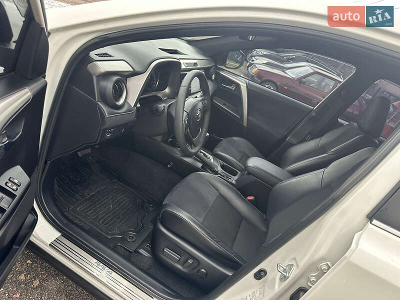 Внедорожник / Кроссовер Toyota RAV4 2016 в Киеве фото 16 Внедорожник / Кроссовер Toyota RAV4 2016 в Киеве