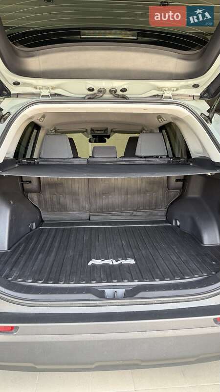 Внедорожник / Кроссовер Toyota RAV4 2022 в Харькове фото 25 Внедорожник / Кроссовер Toyota RAV4 2022 в Харькове
