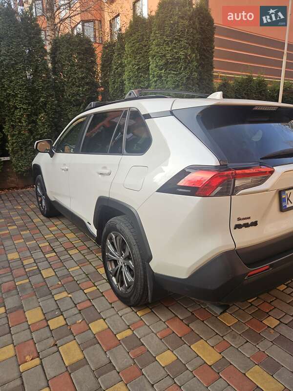 Внедорожник / Кроссовер Toyota RAV4 2022 в Киеве фото 18 Внедорожник / Кроссовер Toyota RAV4 2022 в Киеве