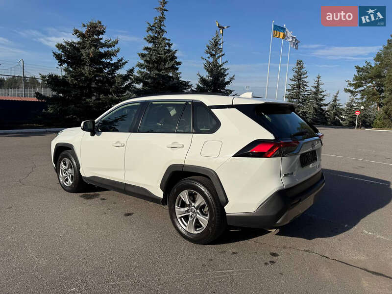 Внедорожник / Кроссовер Toyota RAV4 2022 в Киеве фото 5 Внедорожник / Кроссовер Toyota RAV4 2022 в Киеве