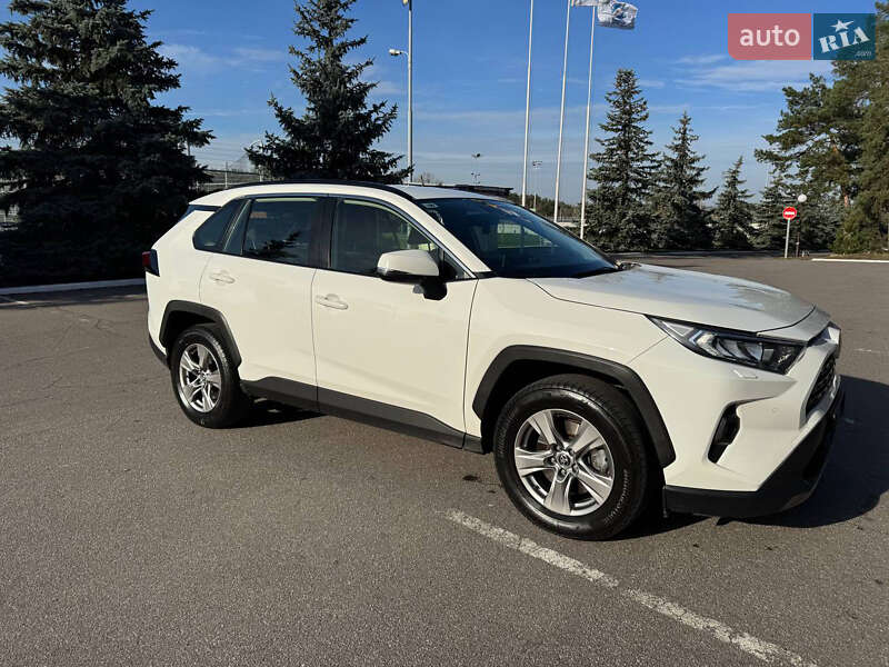 Внедорожник / Кроссовер Toyota RAV4 2022 в Киеве фото 16 Внедорожник / Кроссовер Toyota RAV4 2022 в Киеве