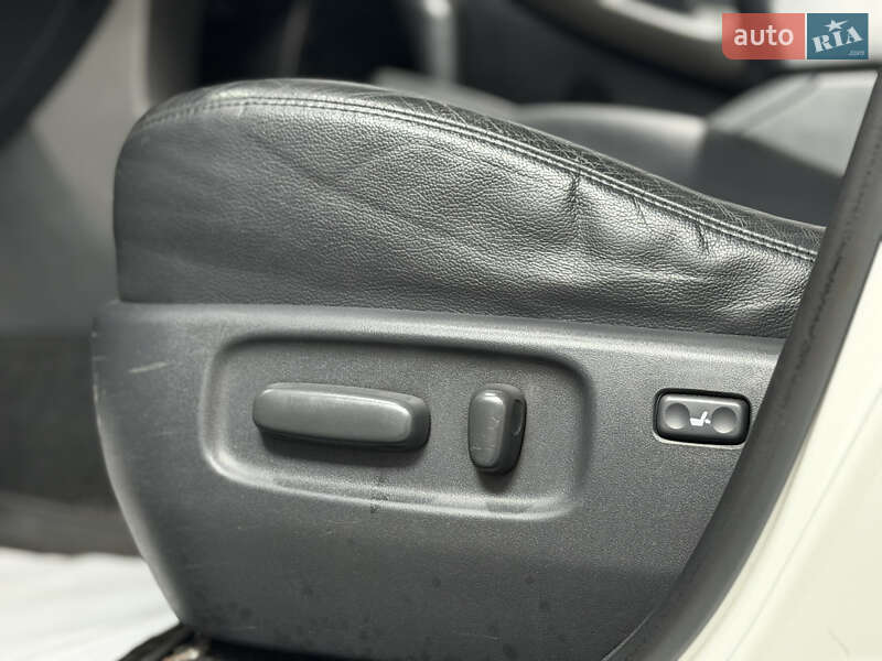 Внедорожник / Кроссовер Toyota RAV4 2010 в Одессе фото 29 Внедорожник / Кроссовер Toyota RAV4 2010 в Одессе