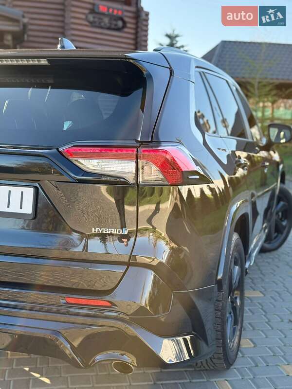 Позашляховик / Кросовер Toyota RAV4 2020 в Одесі