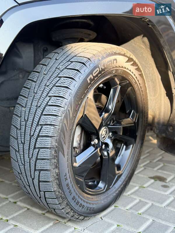 Позашляховик / Кросовер Toyota RAV4 2020 в Одесі