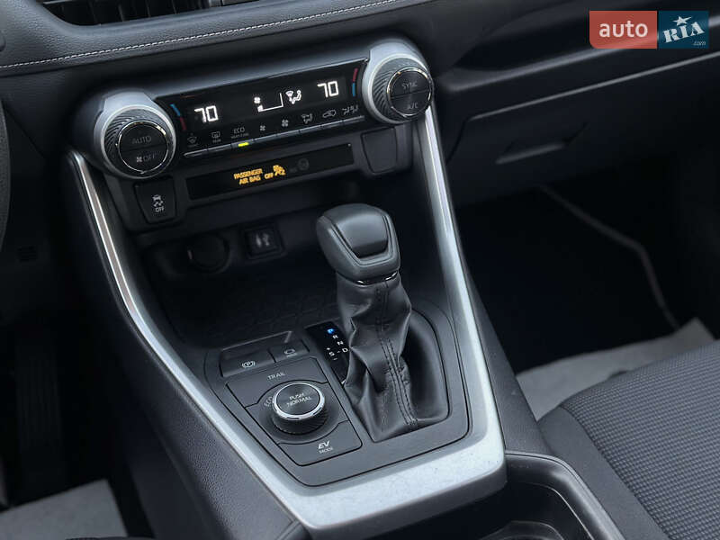 Внедорожник / Кроссовер Toyota RAV4 2019 в Шептицькому фото 45 Внедорожник / Кроссовер Toyota RAV4 2019 в Шептицькому