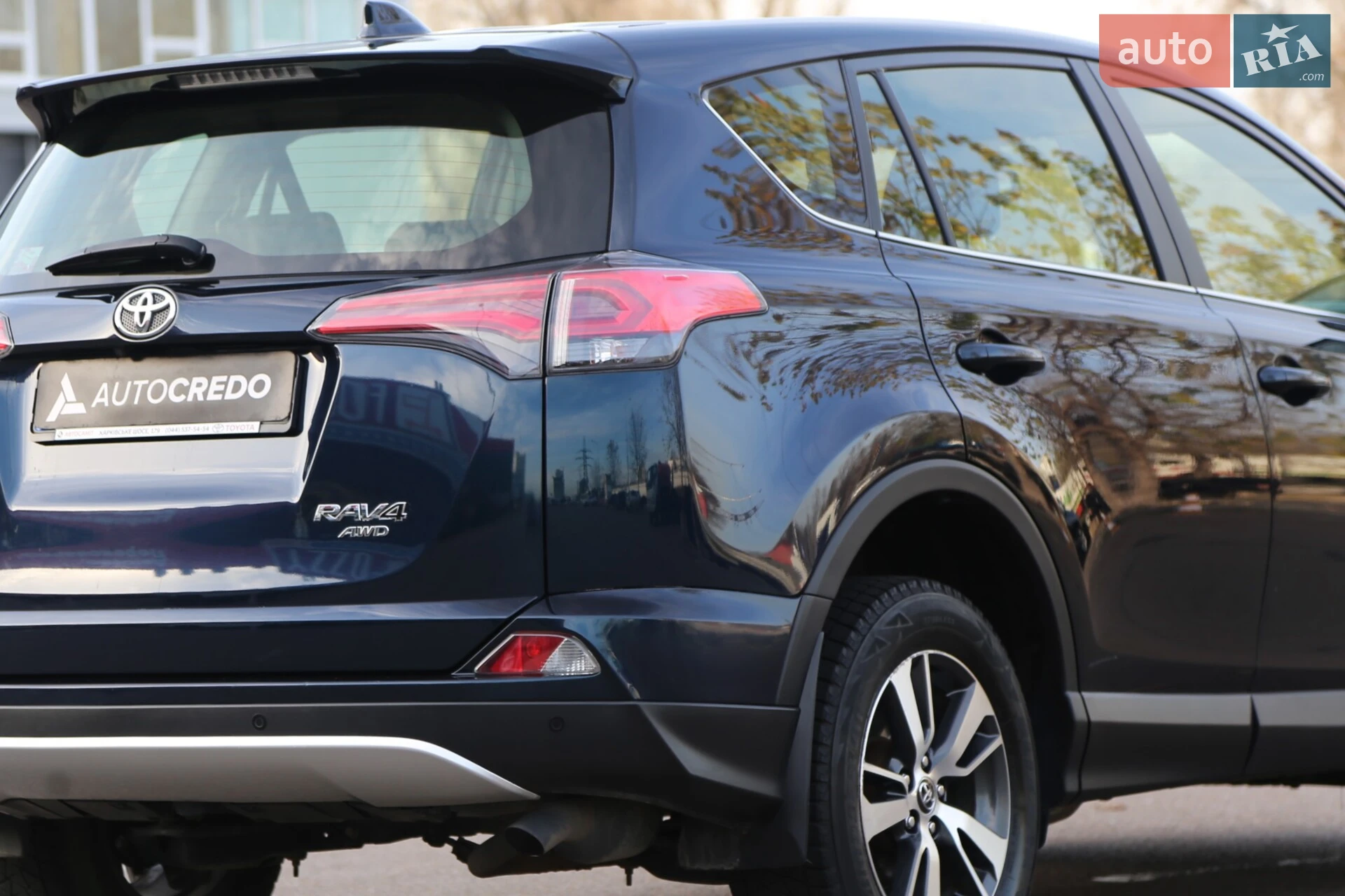 2017 Toyota RAV 4 - мініатюра 8