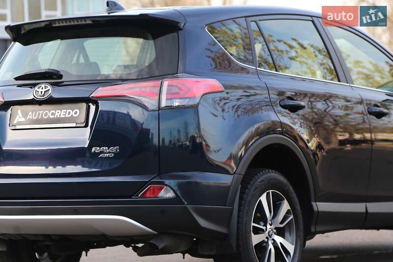 Внедорожник / Кроссовер Toyota RAV4 2017 в Киеве фото 8 Внедорожник / Кроссовер Toyota RAV4 2017 в Киеве